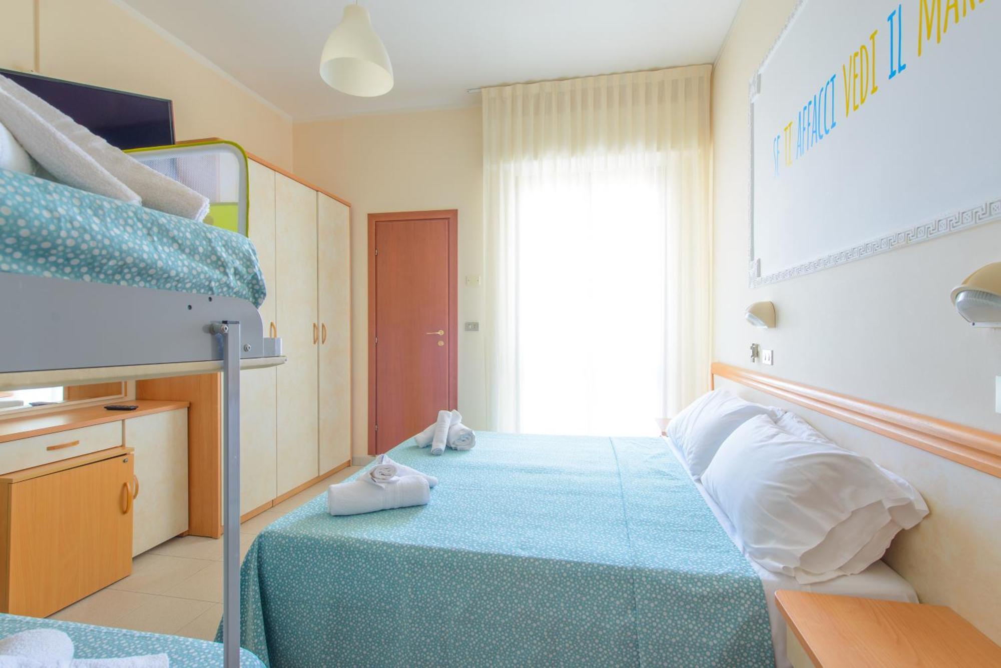Hotel Nuova Medusa Ріміні Екстер'єр фото